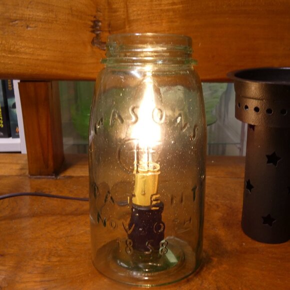 Colonial Tin Works Antique Mason Jar table lamp / wax warmer - Picture 10 of 14